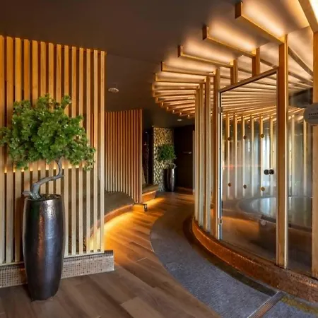 Tervise Paradiis 4* Parnu